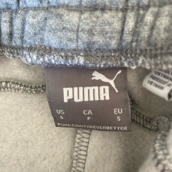 Puma sweatpants for women or men - Picture 7 of 8